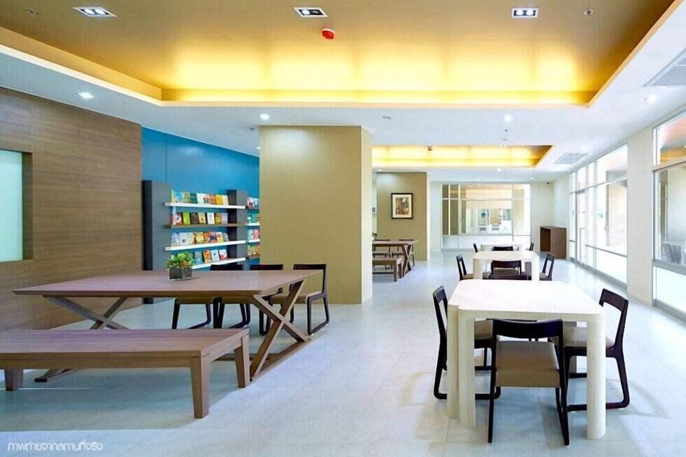Airport Link Hua Mak Condo Bangkok Eksteriør billede